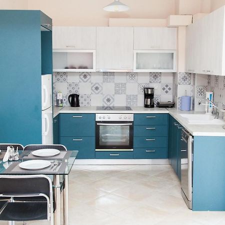 Great Apartment In Piraeus Exterior photo